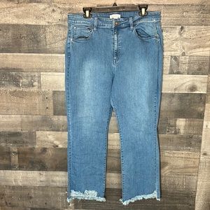 Nice Coldwater Creek Cropped Frayed Blue Jeans